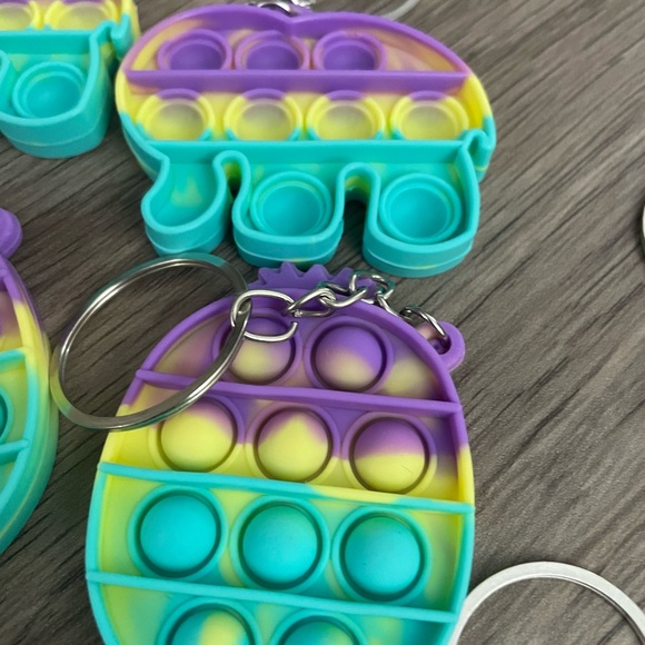 Colorful Pop It Keychains - Picture 9 of 10